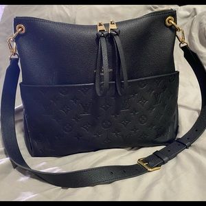 Louis Vuitton Maida Hobo